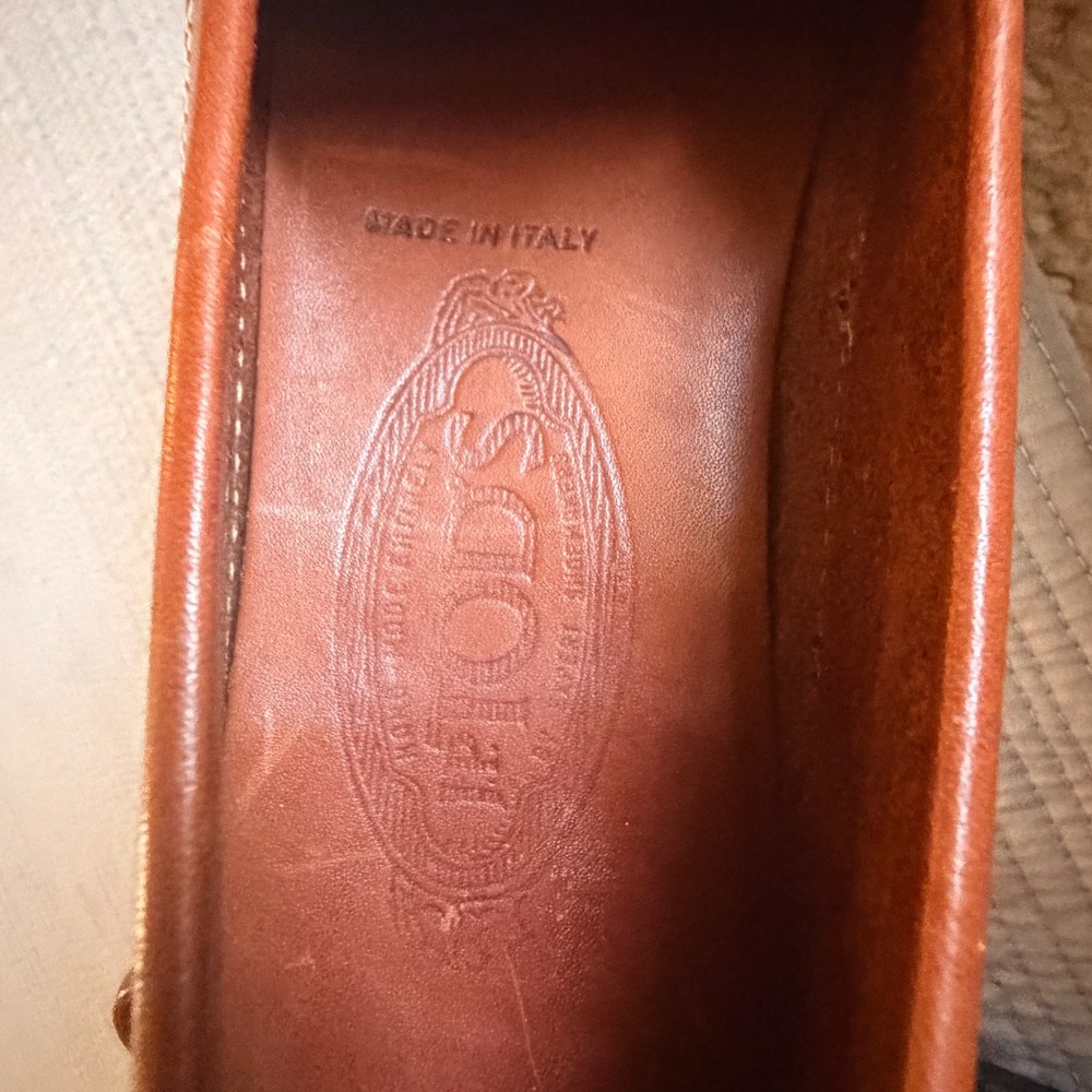 Tods Womens Tan Leather Penny Loafer Gommini Driving Moccasins Italy EU38/US7.5 - Picture 5 of 8